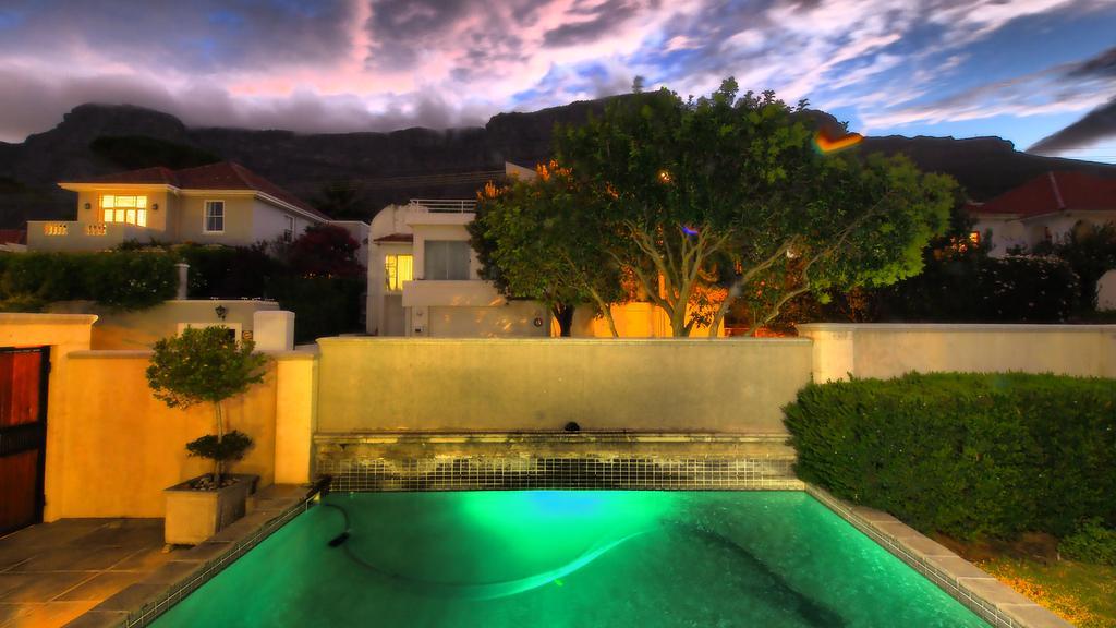 קייפטאון Redbourne Hilldrop Guesthouse B&B מראה חיצוני תמונה