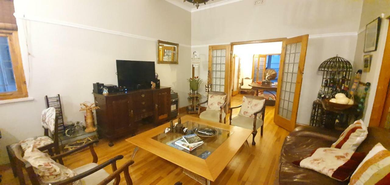 קייפטאון Redbourne Hilldrop Guesthouse B&B מראה חיצוני תמונה