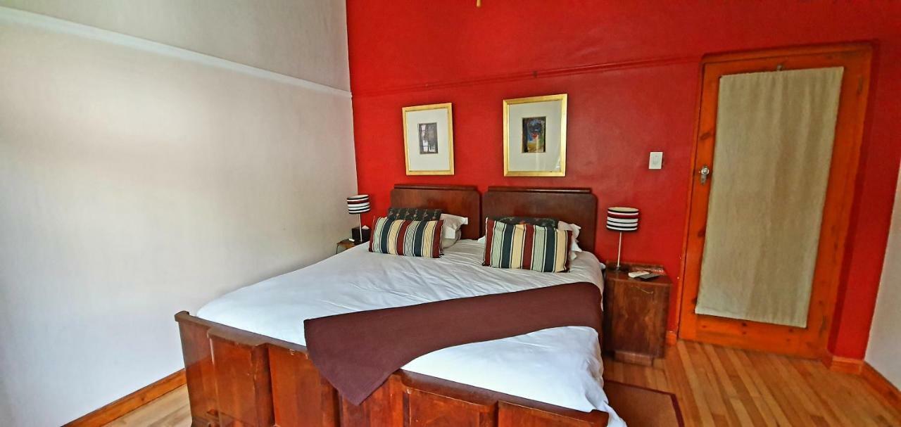 קייפטאון Redbourne Hilldrop Guesthouse B&B מראה חיצוני תמונה